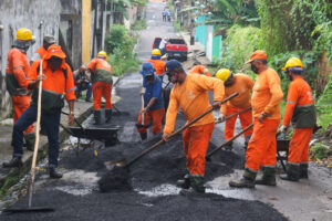 Leia mais sobre o artigo Prefeitura de Manaus revitaliza ruas do conjunto Ajuricaba, no bairro Alvorada