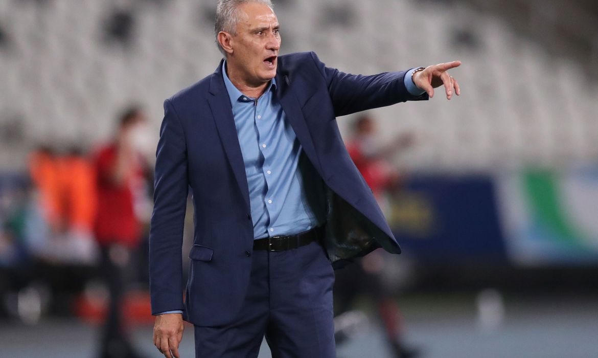 Leia mais sobre o artigo Jejum de títulos da Argentina não pesa em final com o Brasil, afirma técnico Tite