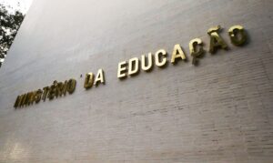 Leia mais sobre o artigo Ministério da Educação cria Programa Educação e Família