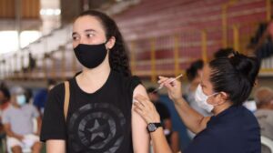 Leia mais sobre o artigo Em Manaus, na próxima sexta-feira (13) inicia-se a vacinação contra a covid-19 para adolescentes de 12 a 17 anos de idade