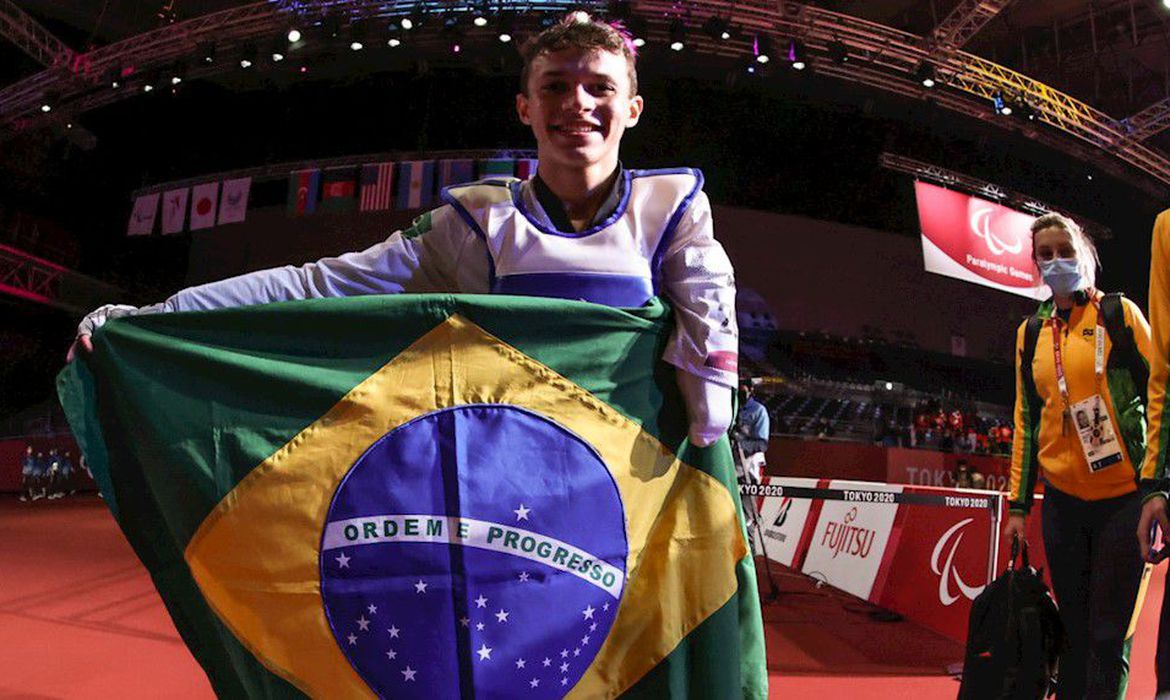 Leia mais sobre o artigo Tóquio: Nathan Torquato é 1ºcampeão de parataekwondo da história