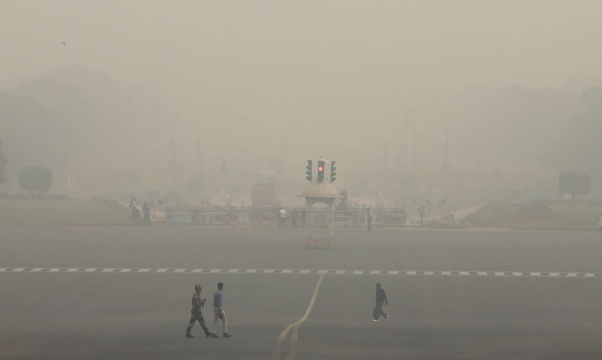 Você está visualizando atualmente Poluição em Nova Delhi