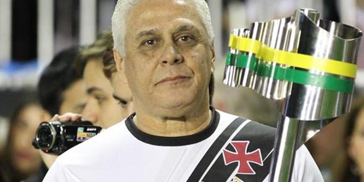 Leia mais sobre o artigo Vasco: Roberto Dinamite recebe mensagens de apoio