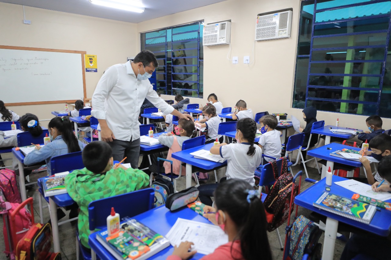 Leia mais sobre o artigo Início do ano letivo 100% presencial da rede estadual de ensino em Manaus