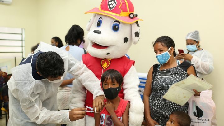 Você está visualizando atualmente Em Manaus é retomado a vacinação contra a covid-19 após os feriados de carnaval