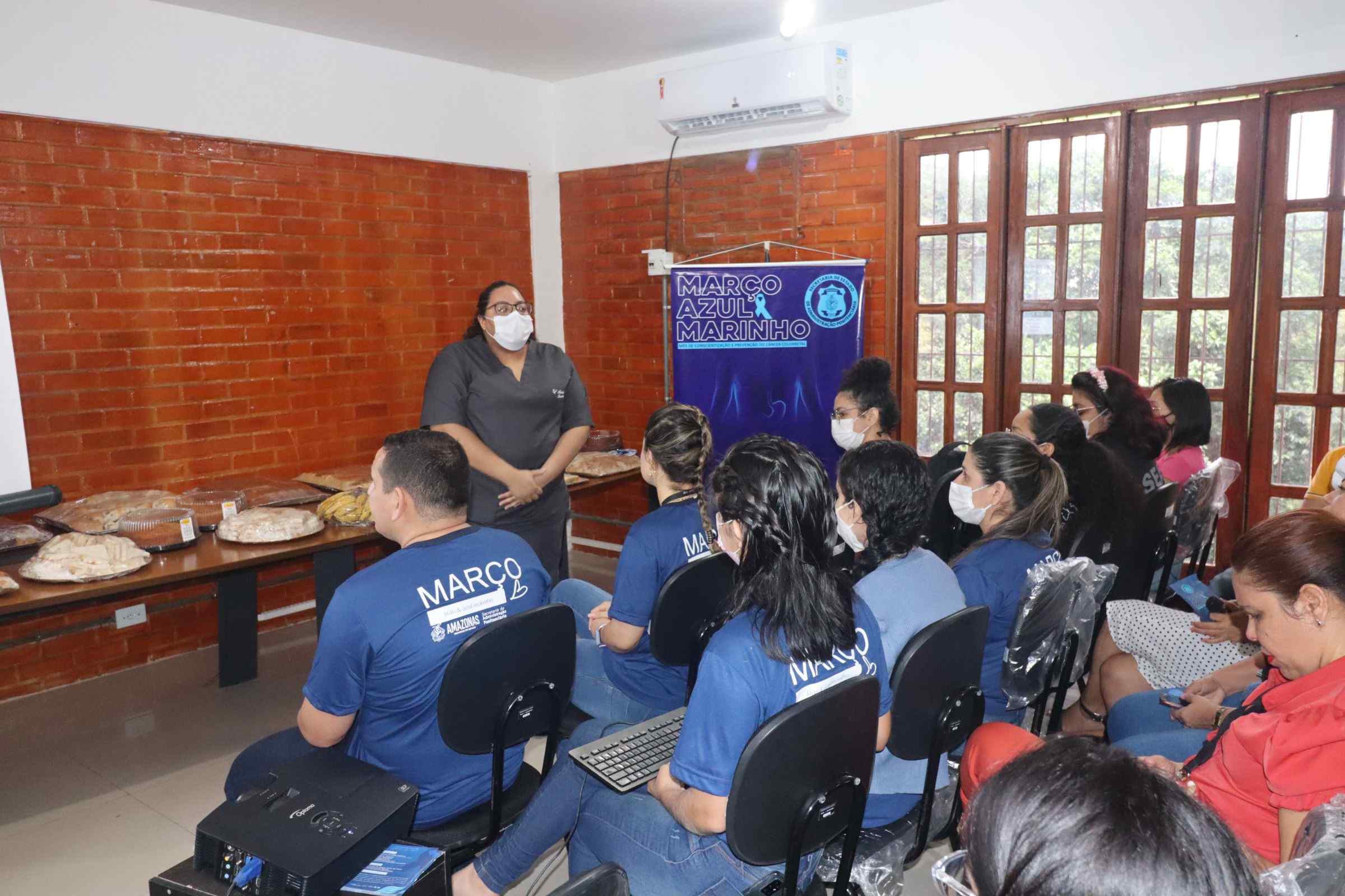 Você está visualizando atualmente Março Azul Marinho: colaboradores da Seap recebem palestra sobre prevenção do câncer colorretal