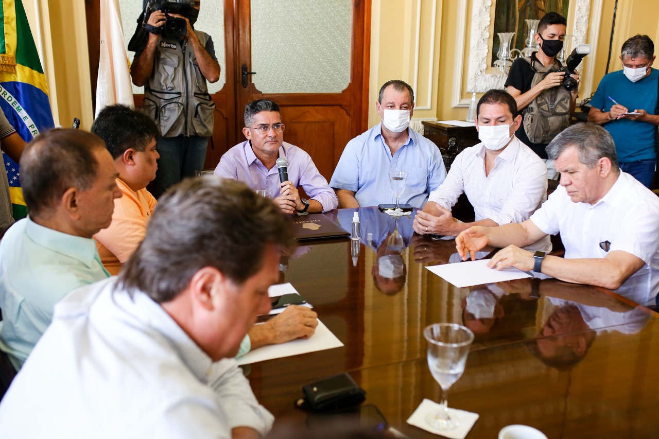 Você está visualizando atualmente Prefeito David Almeida entregará Carta em defesa da Zona Franca de Manaus ao governo federal