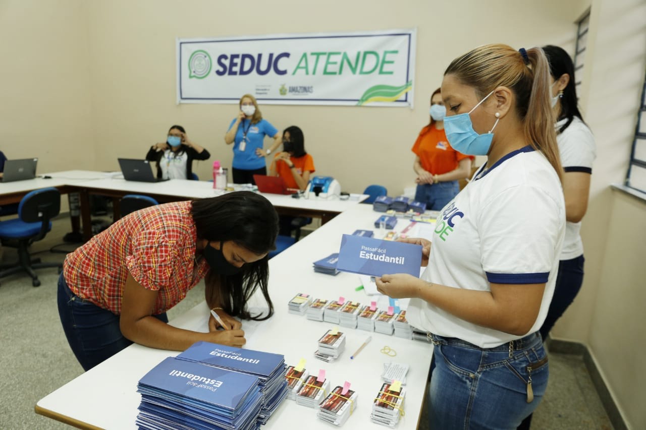 Você está visualizando atualmente Manaus- Seduc realiza 1,3 mil atendimentos para garantir benefício do Passe Livre