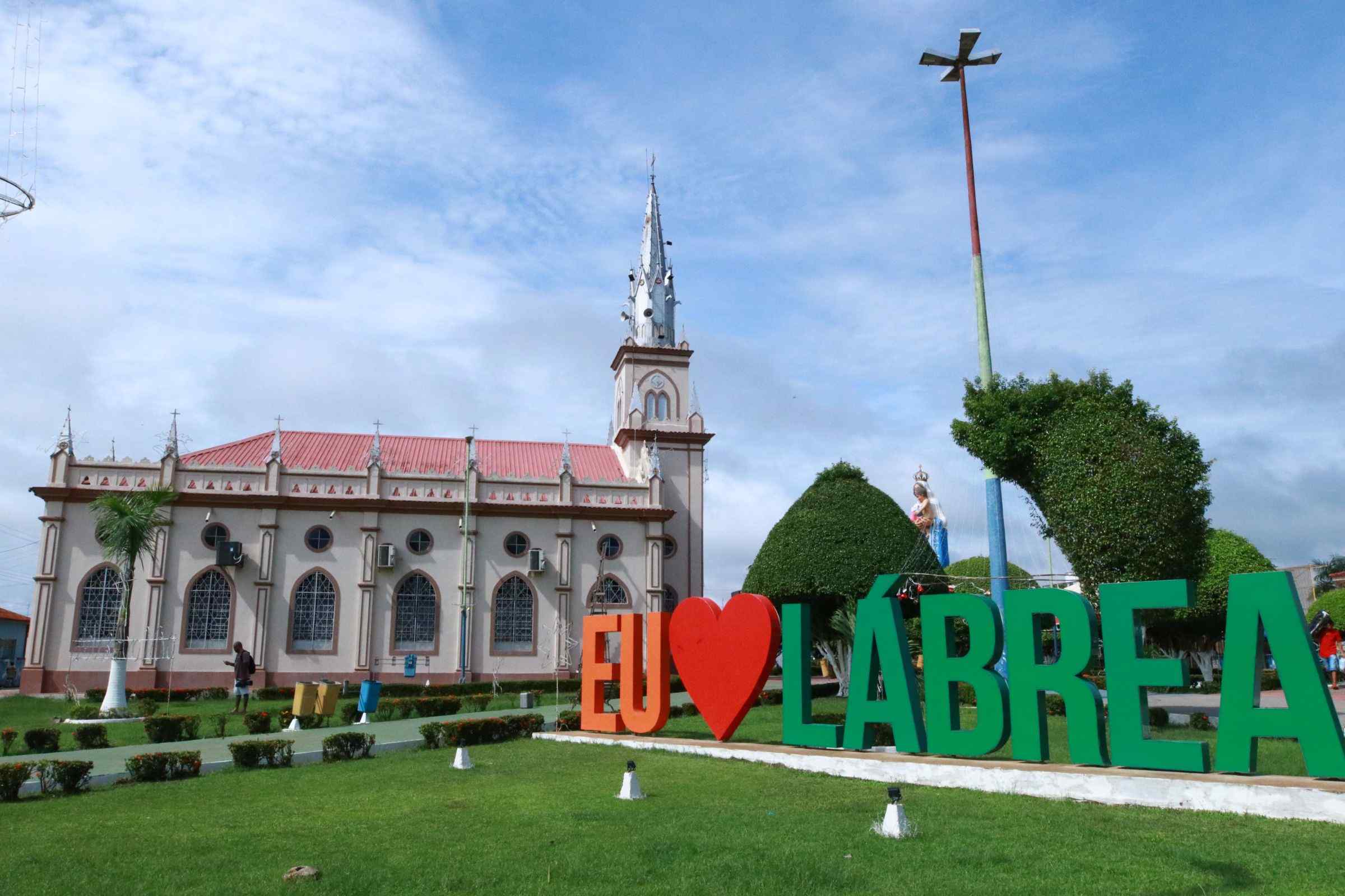 Você está visualizando atualmente Licitação é lançado para reparos no aeródromo de Lábrea