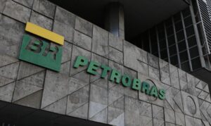 Leia mais sobre o artigo Paes de Andrade é nomeado conselheiro e eleito presidente da Petrobras