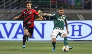 Leia mais sobre o artigo Libertadores: Athletico e Palmeiras iniciam disputa por vaga na final