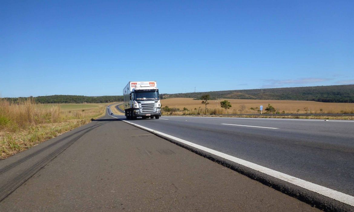 Leia mais sobre o artigo Finalização de prazo de autodeclaração para auxílio caminhoneiro