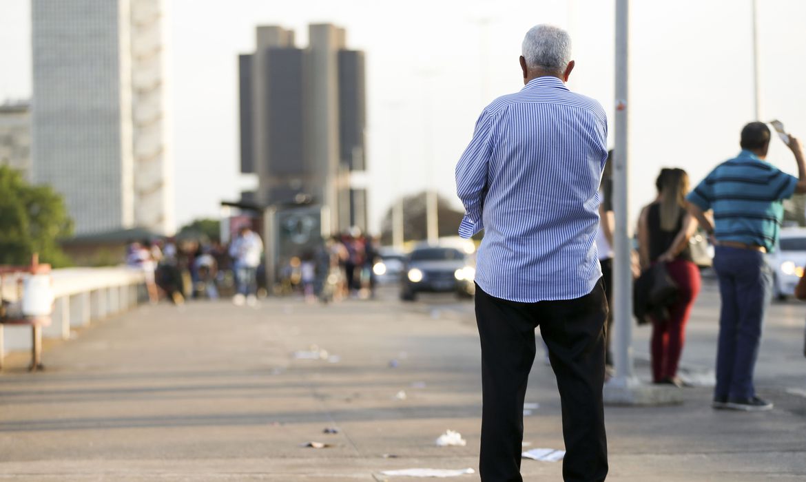 Você está visualizando atualmente Policias civis deflagram operação de combate a crime contra idosos