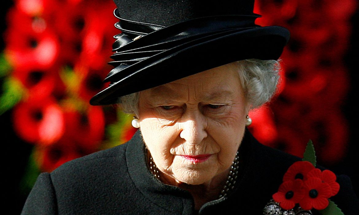 Leia mais sobre o artigo Rainha Elizabeth II morre aos 96 anos na Escócia