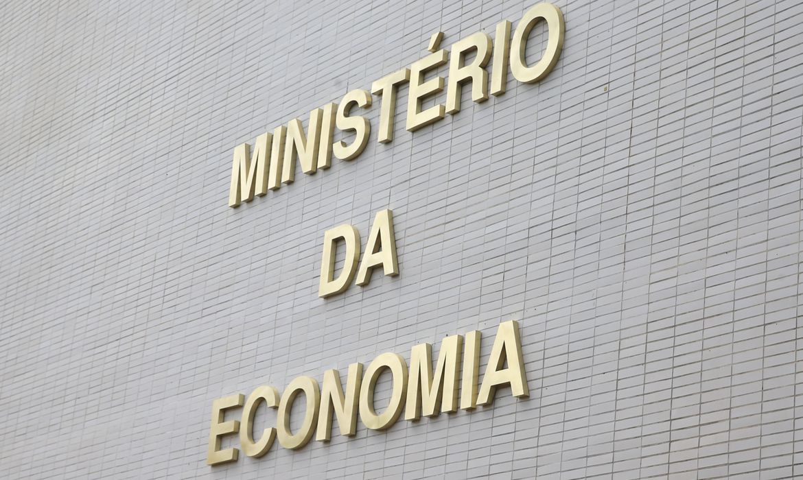 Leia mais sobre o artigo Governo Central tem superávit primário de R$ 10,95 bilhões