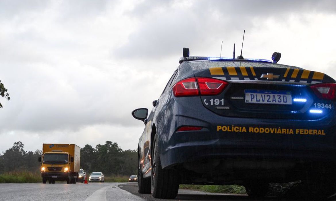 Você está visualizando atualmente Registros de dois pontos bloqueados em Rodovias federais