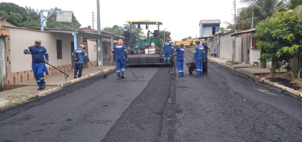 Leia mais sobre o artigo Ramais estão sendo pavimentados e sistema viário estão sendo em Parintins