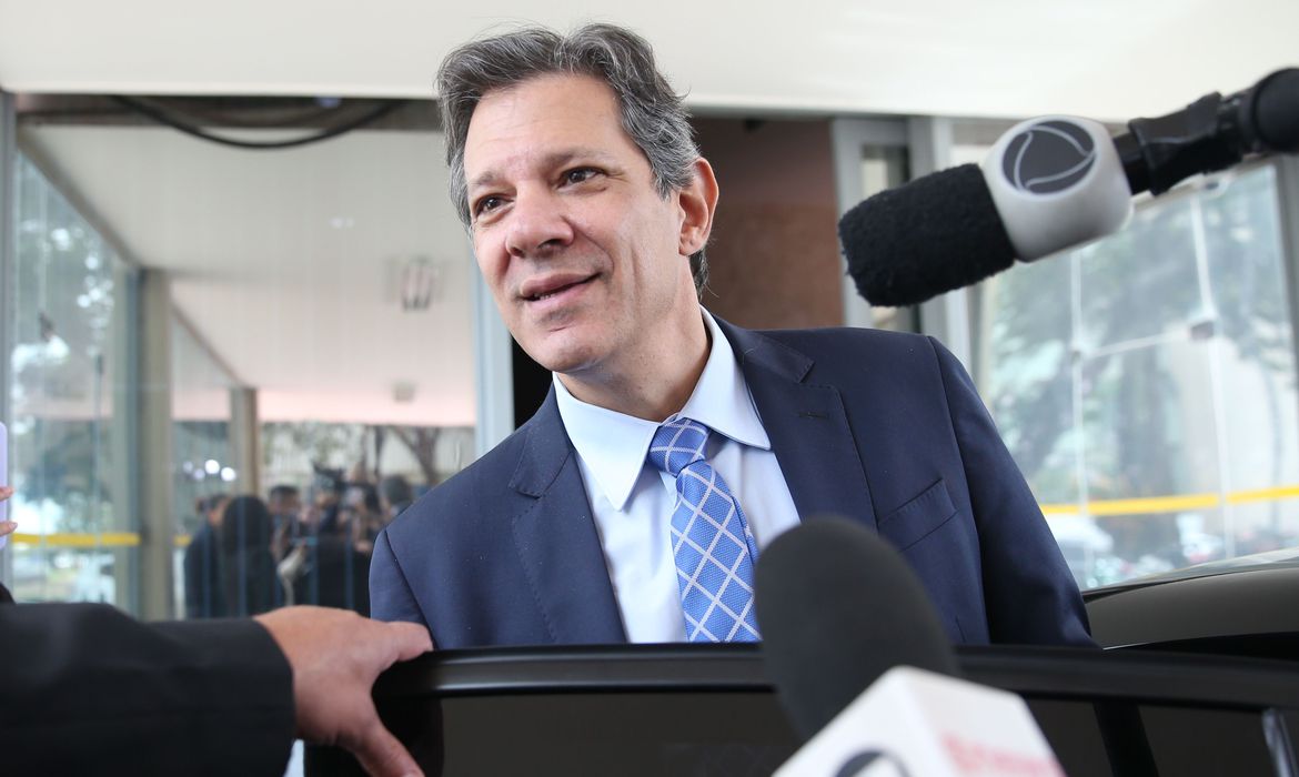 Leia mais sobre o artigo Ata do Copom veio com “termos mais condizentes”, afirma Haddad