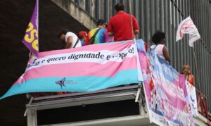 Leia mais sobre o artigo Acordo garante retificação de nomes de trans e travestis em documentos