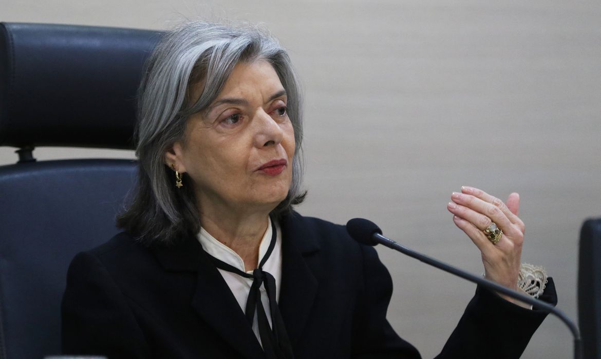 Leia mais sobre o artigo STF tem 4 votos para tornar réus 200 denunciados por atos golpistas