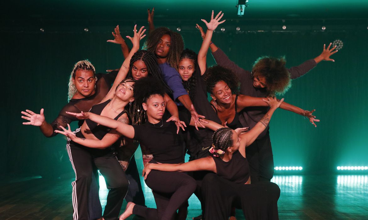 Leia mais sobre o artigo Show de dança mostra cultura Iorubá e força da mulher negra