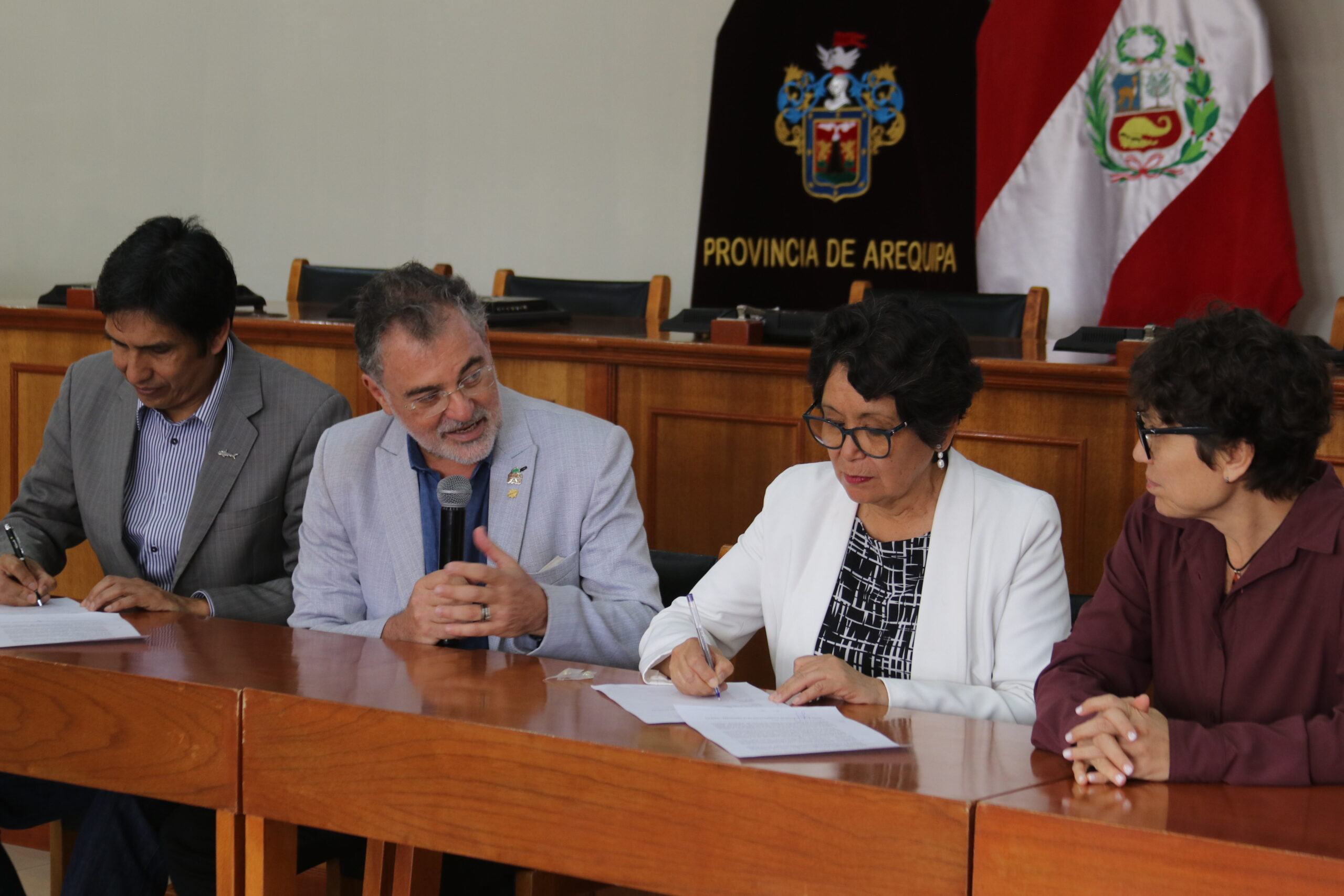 Leia mais sobre o artigo Organizações se mobilizam para criar área de proteção na nascente do rio Amazonas