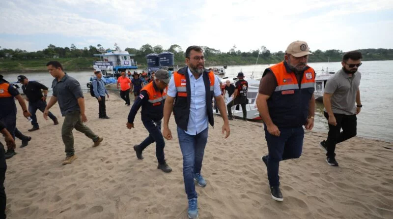 Você está visualizando atualmente Governador Wilson Lima coordena ajuda humanitária para famílias afetadas pela estiagem em Tefé