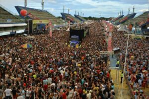 Leia mais sobre o artigo “Arrastão do DJ Evandro Jr” abre programação do Galo de Manaus no Sambódromo