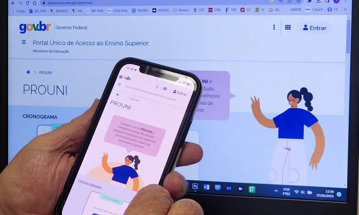Você está visualizando atualmente MEC alerta para golpes e ressalta que inscrição no Prouni é gratuita