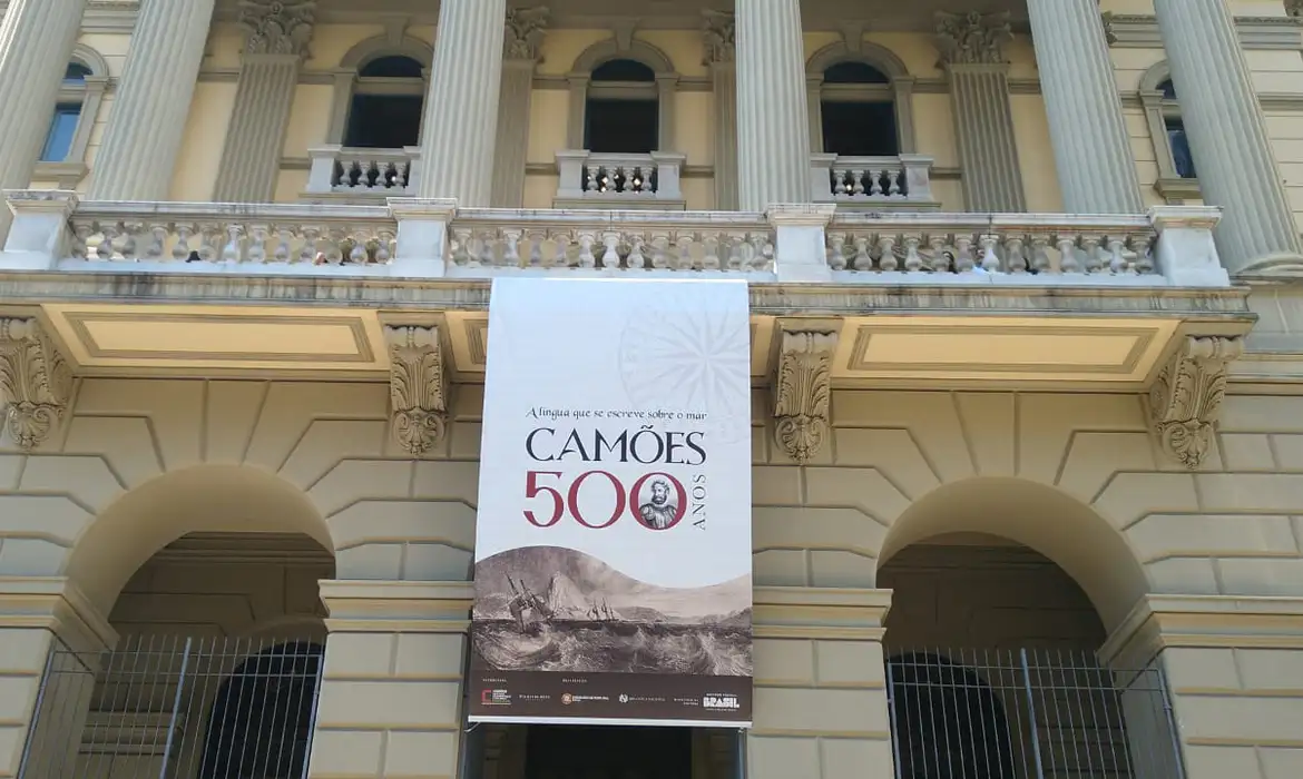 Você está visualizando atualmente Biblioteca Nacional celebra os 500 anos de nascimento de Camões