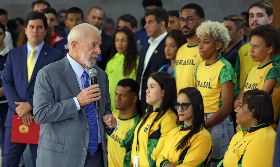 Leia mais sobre o artigo Lula assina decreto reajustando Bolsa Atleta em 10,86%