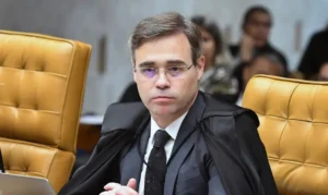 Leia mais sobre o artigo Ministro do STF pede manifestação da PGR sobre caso Silvio Almeida