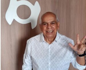 Leia mais sobre o artigo Radialista e Cronista Arnaldo Santos falece em Manaus