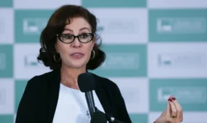 Leia mais sobre o artigo STF marca julgamento de Carla Zambelli por porte ilegal de arma