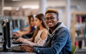 Leia mais sobre o artigo Inscrições para os editais dos programas de iniciação Científica e Tecnológica do HUGV-Ufam vão até dia 13