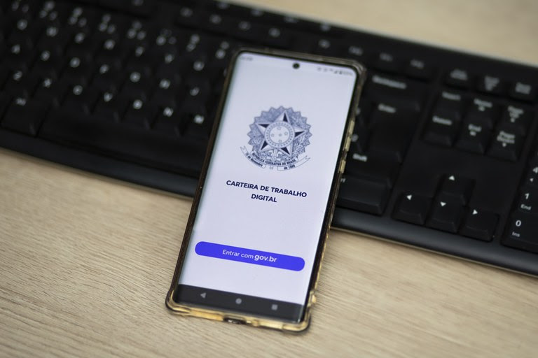 No momento, você está visualizando Amazonas abre mais de 2 mil novos postos formais de trabalho em maio