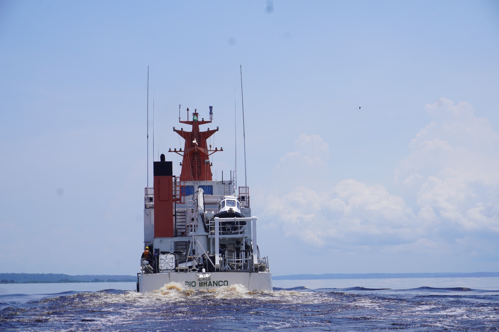 No momento, você está visualizando Serviço Geológico do Brasil promove  missão pioneira de navegação para estudar ciclo da água na Amazônia